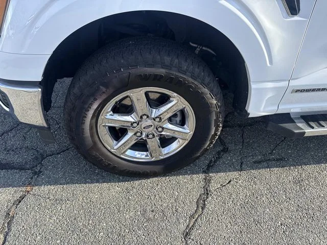 Certified Used 2024 White Ford XLT image 9