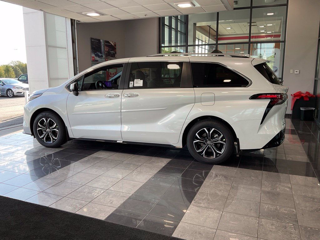 New 2026 Beige Toyota Platinum image 4