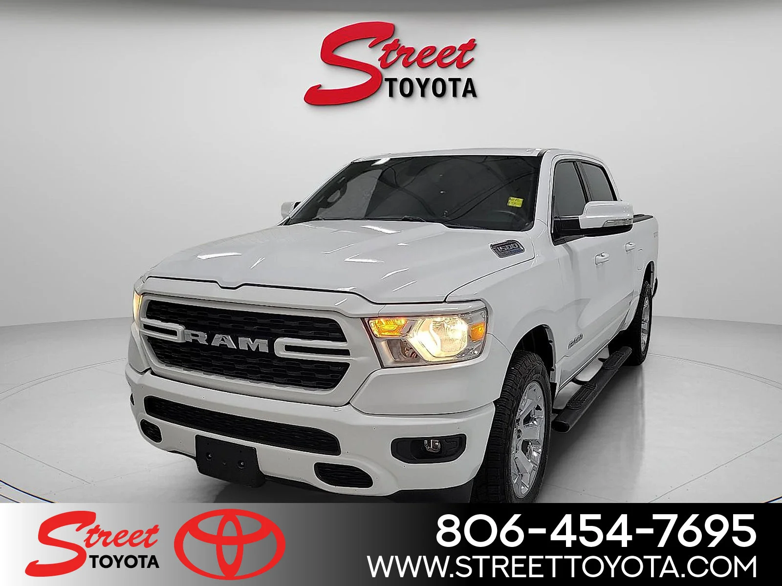 2022 RAM 1500 Big Horn/Lone Star 4x4 Crew Cab 5'7's photo