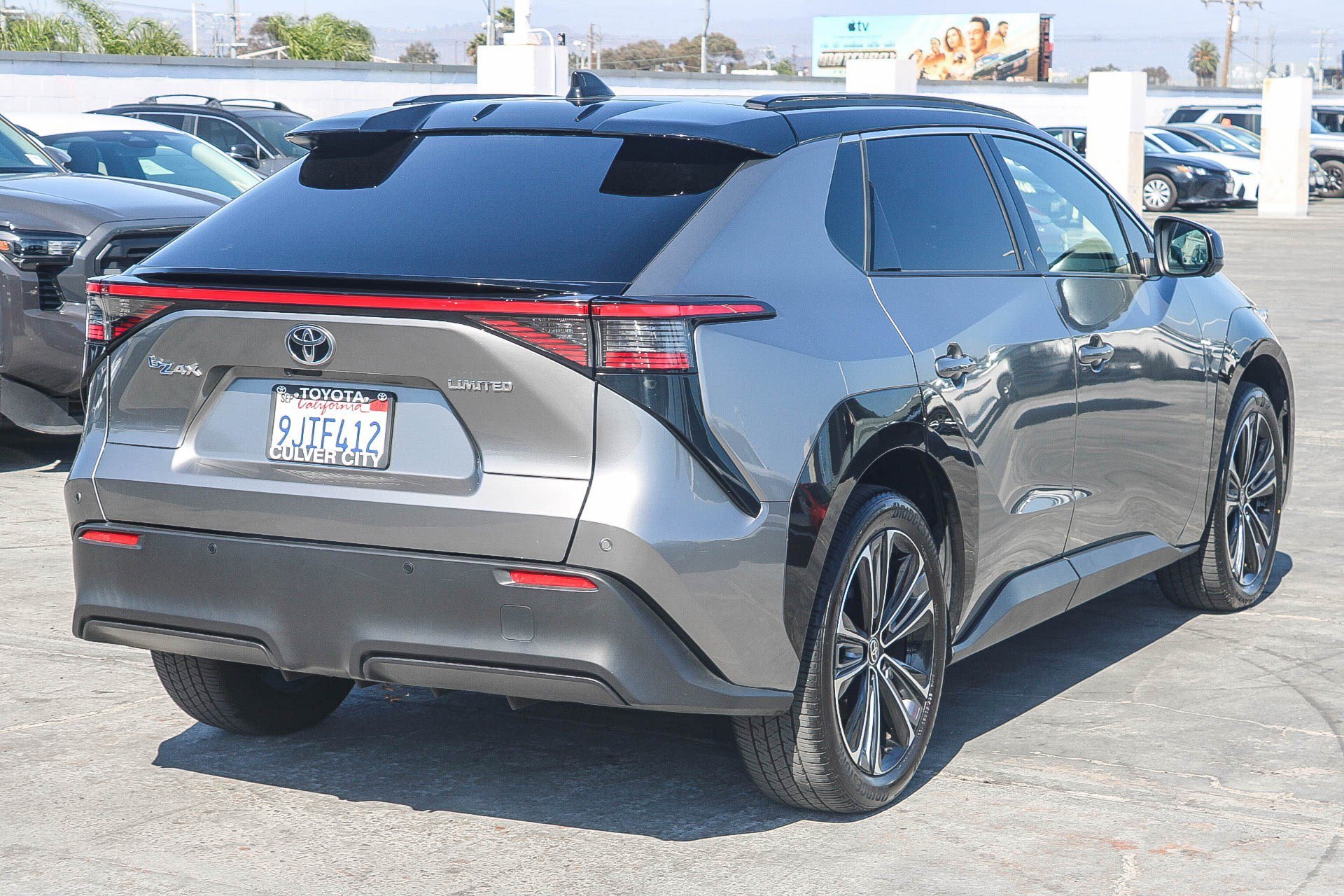 Used 2023 Heavy Metal w/Black Roof Toyota XLE image 8