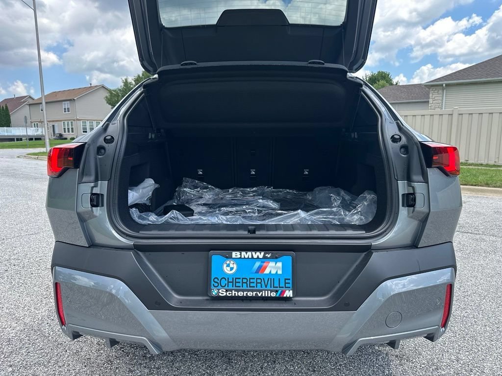 New 2026 Skyscraper Grey Metallic BMW xDrive28i image 24