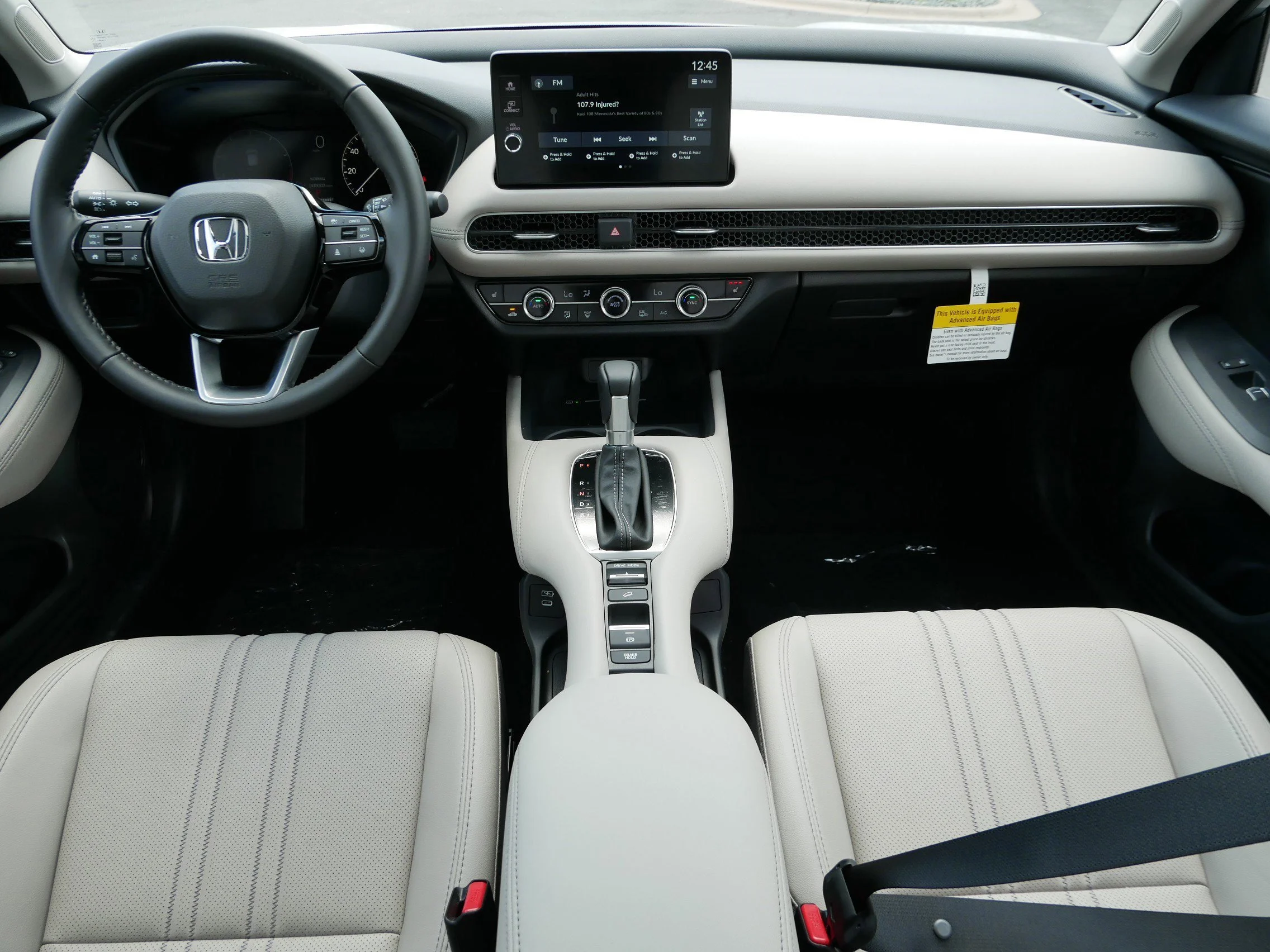 New 2027 Solar Silver Metallic Honda EX-L image 10