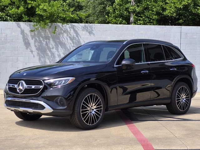 New 2026 Black Mercedes-Benz GLC 300 image 3