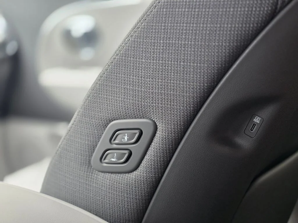 New 2026 Cyber Gray Hyundai SE image 21