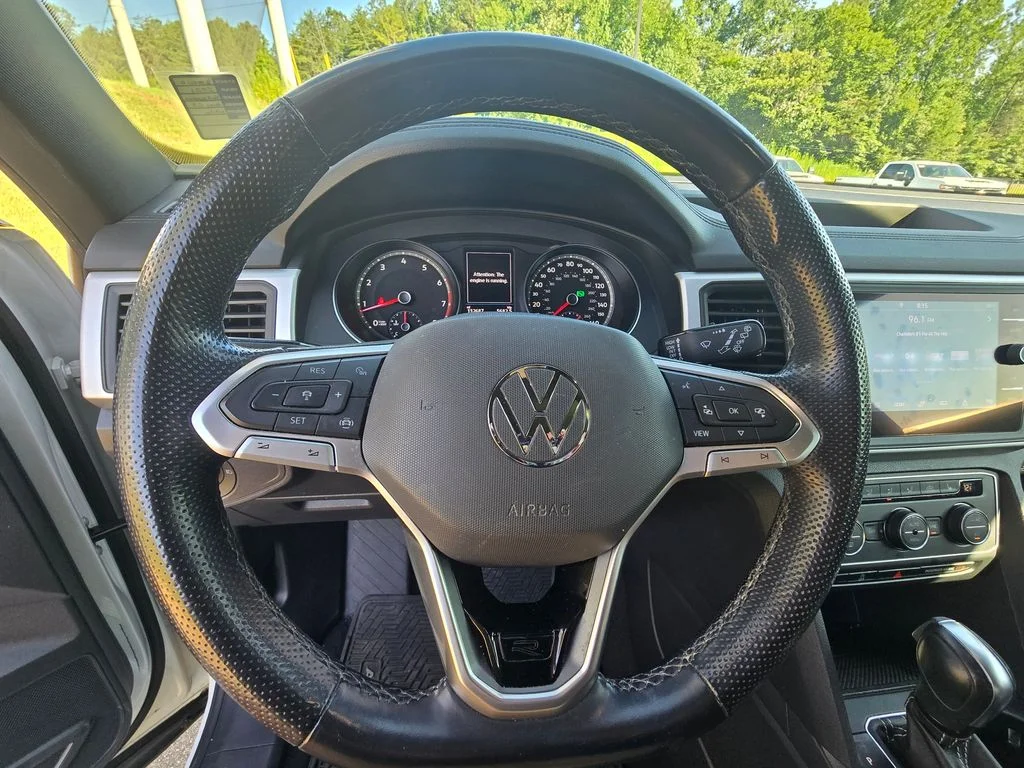 Used 2021 Gray Volkswagen 3.6L V6 SE w/Technology R-Line image 23