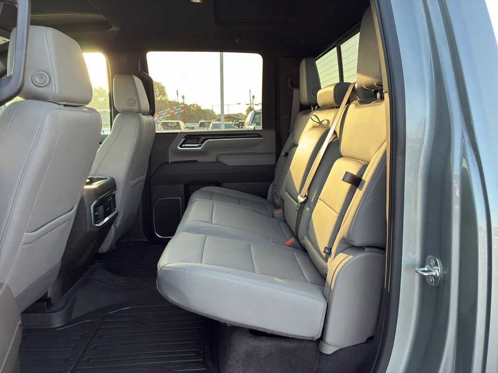 Used 2025 Sterling GMC SLT image 19