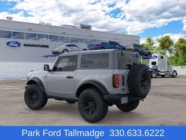 New 2026 Avalanche Gray Ford Badlands image 4
