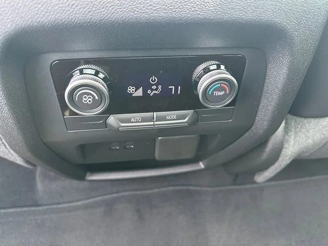 2026 Buick Enclave Sport Touring - Photo 19