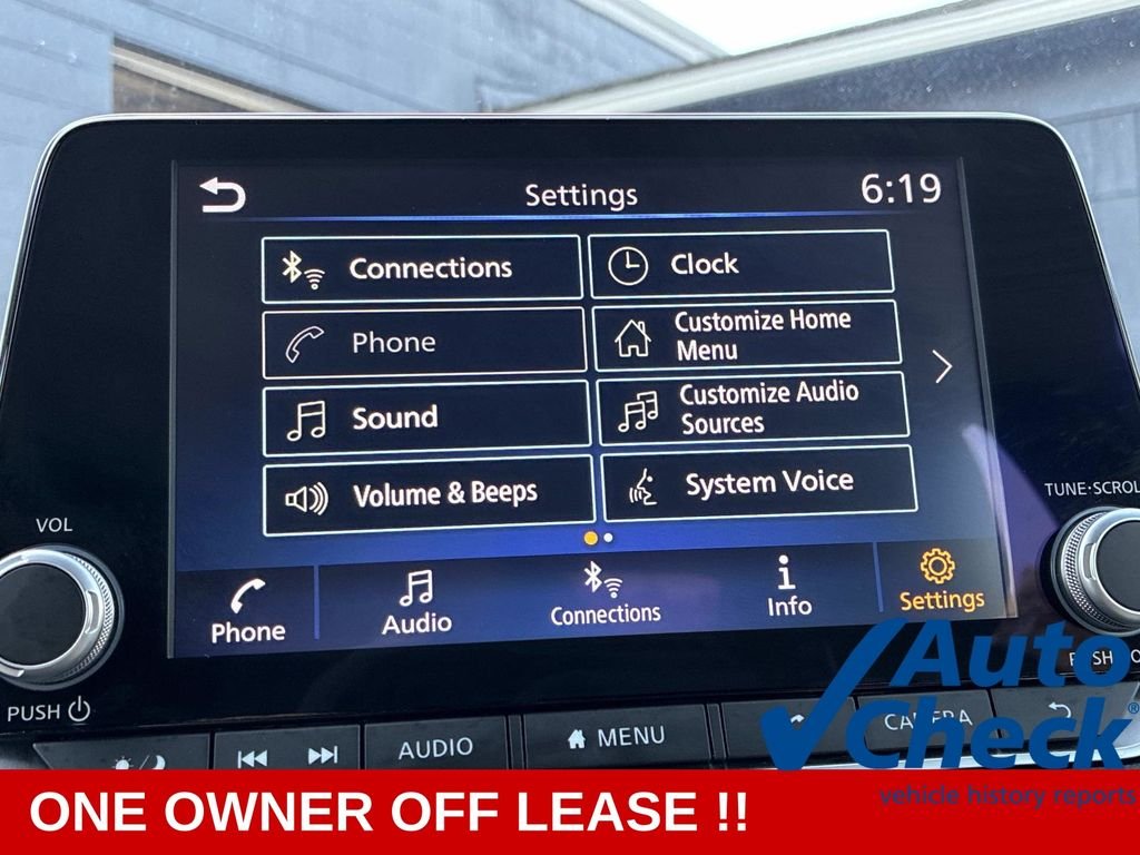 Used 2023 Black Nissan SR image 32