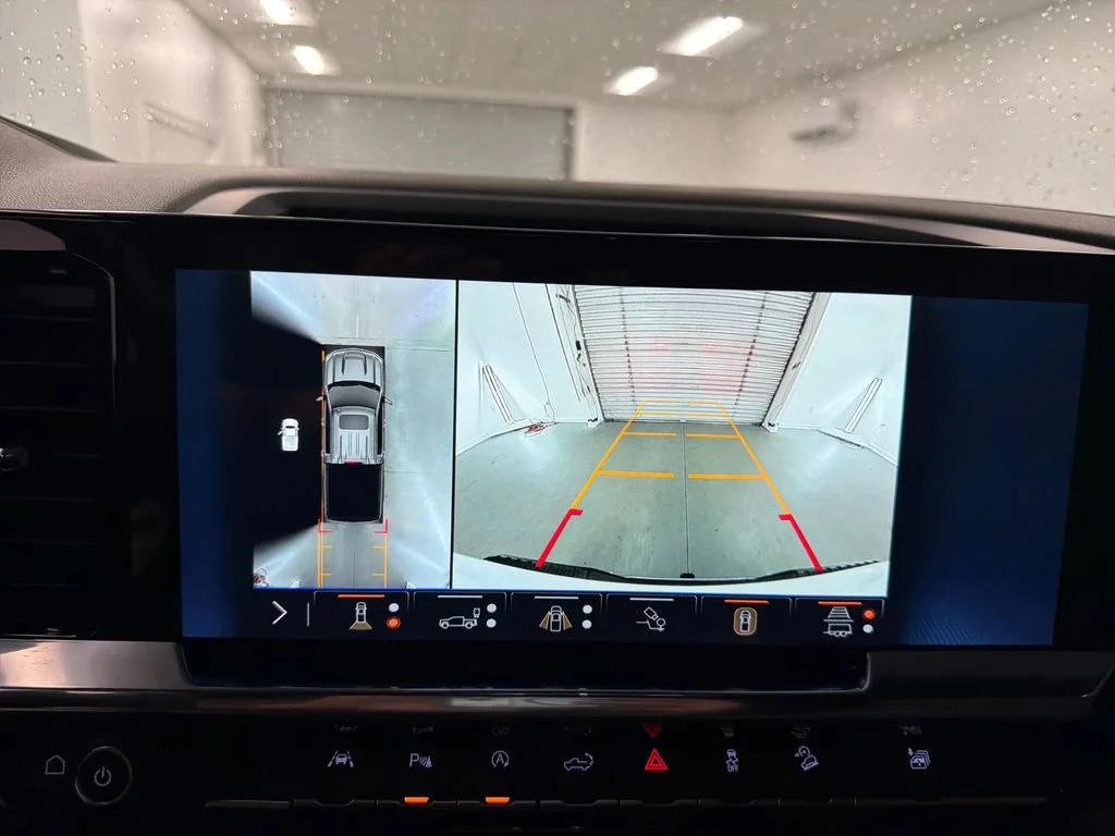 Used 2025 Summit White Chevrolet LTZ image 20