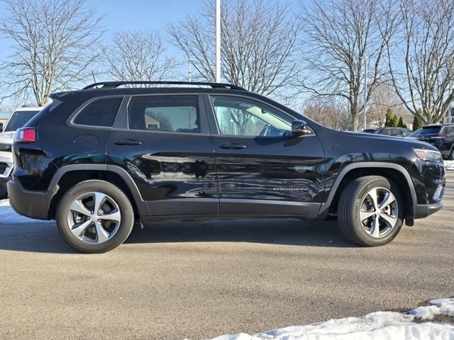 Used 2022 Diamond Black Crystal Pearlcoat Jeep Limited image 26