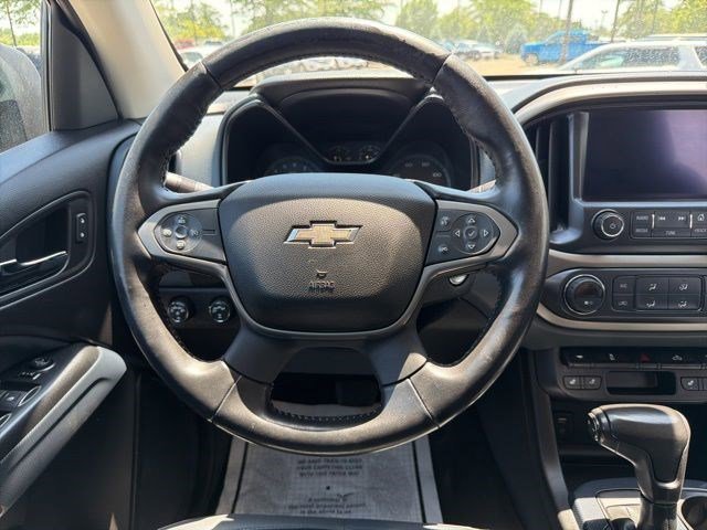 Used 2018 Silver Ice Metallic Chevrolet 4WD Z71 image 24