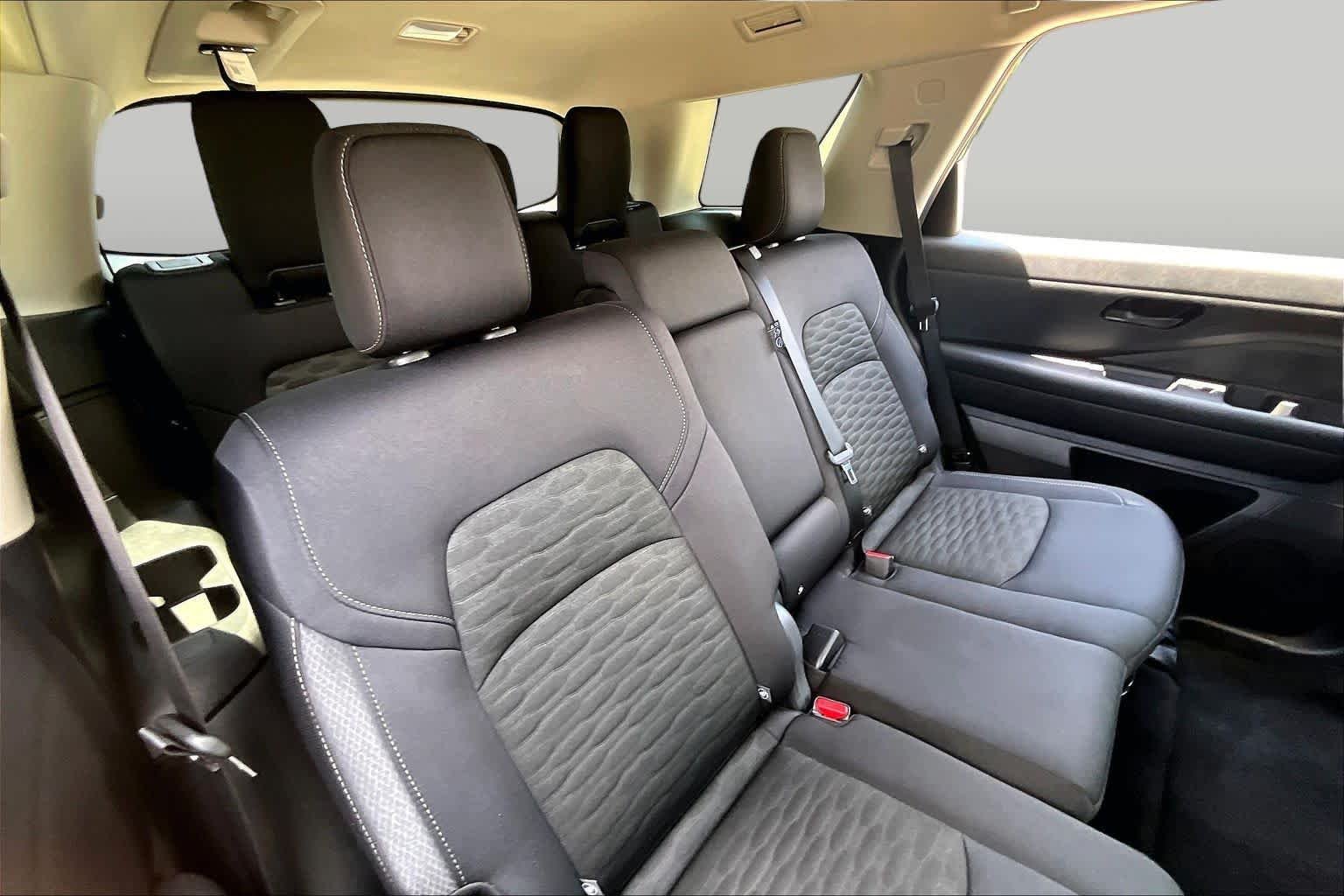 Used 2025 Super Black Nissan SV image 19