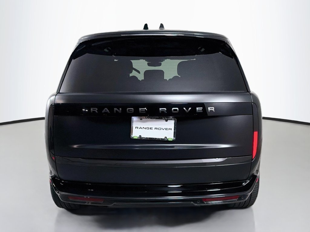 New 2027 Santorini Black Land Rover SE image 6
