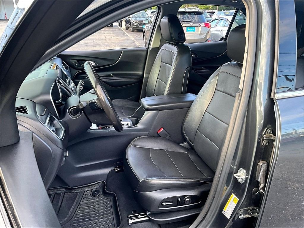 Used 2020 Gray Chevrolet Premier image 10