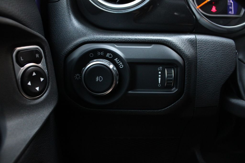 Used 2023 LIMITED EDITION REIGN Jeep Rubicon 392 image 8