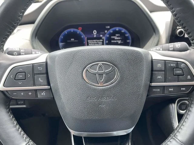 Used 2024 Cream Toyota Limited image 22