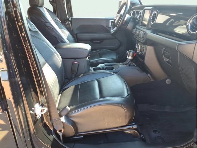 Used 2022 Black Jeep Sahara Altitude 4x4 image 21