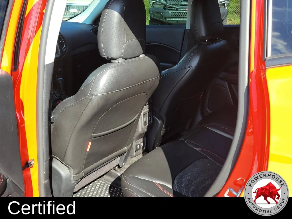 Used 2018 Orange Jeep Trailhawk image 16