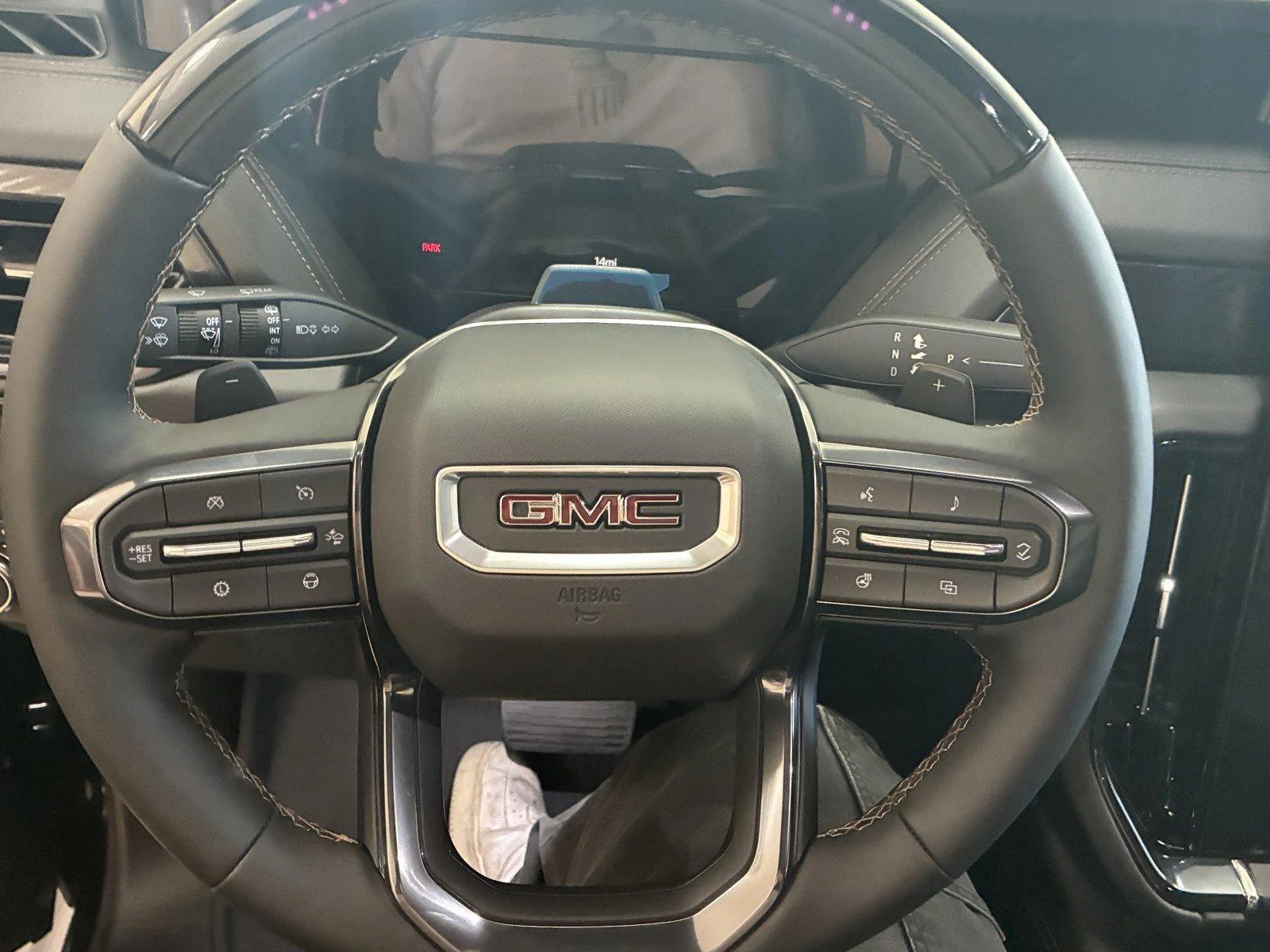 2026 GMC Yukon AT4 - Photo 21