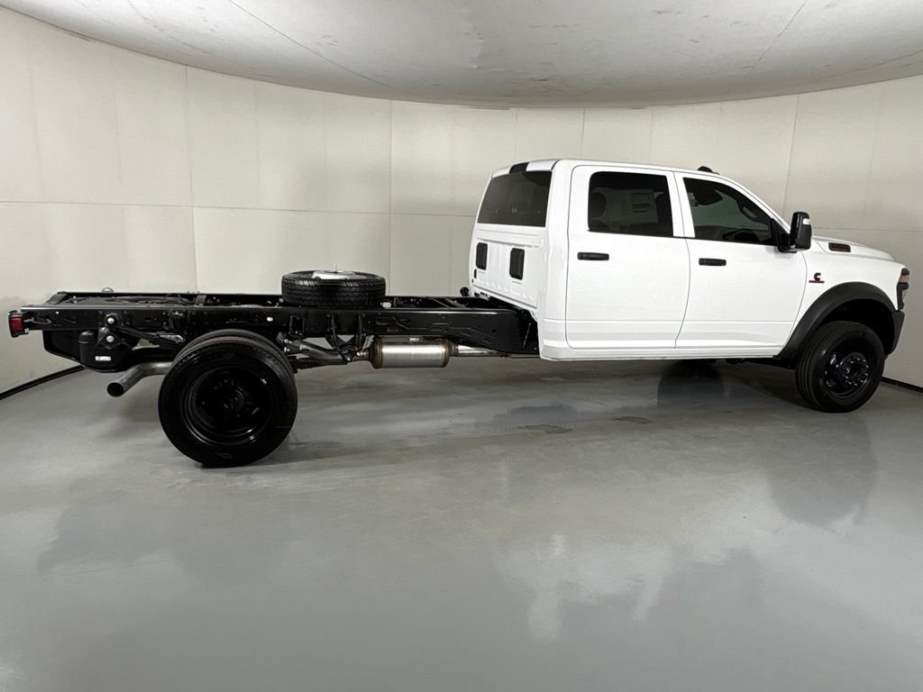 New 2026 Bright White Clear-Coat Exterior Paint RAM Tradesman image 9