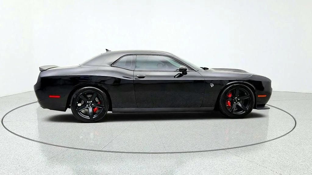 Used 2017 Pitch Black Clearcoat Dodge SRT Hellcat Coupe w/ 8-Speed Automatic & Power Sunroof image 4