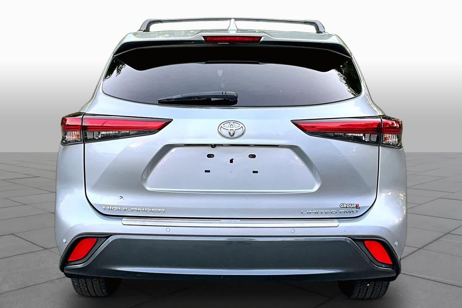 Used 2020 Celestial Silver Metallic Toyota Limited image 5