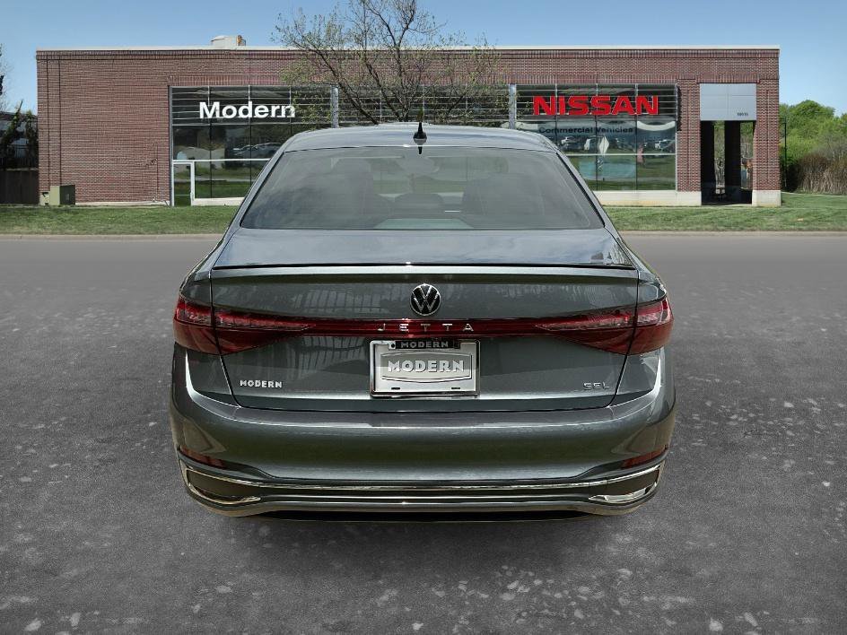 Used 2025 Platinum Gray Metallic Volkswagen SEL image 3