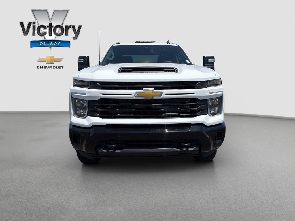 New 2026 Summit White Chevrolet Custom image 23