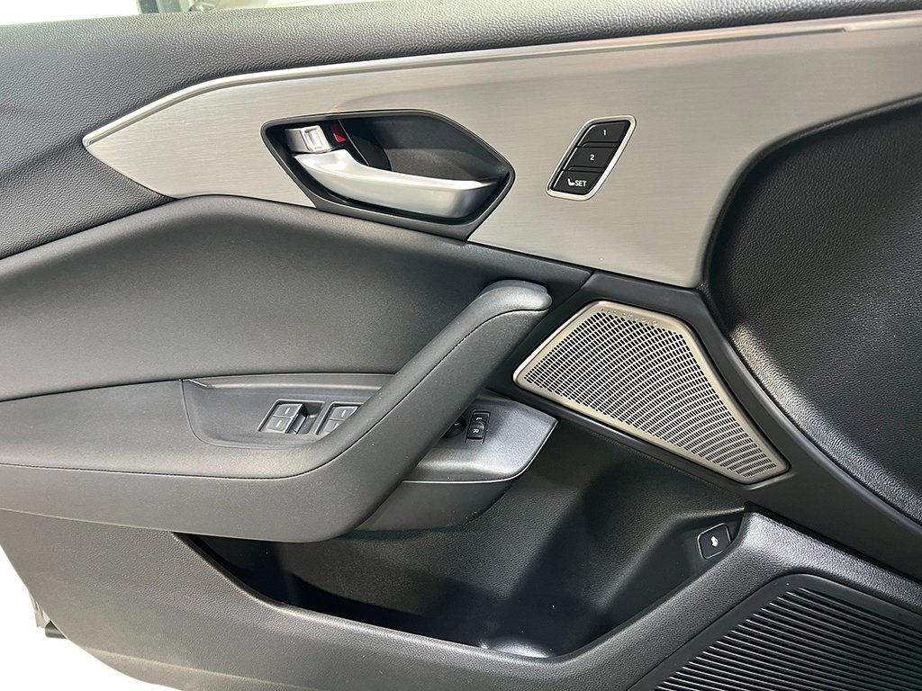 2025 Acura TLX Technology Package - Photo 17