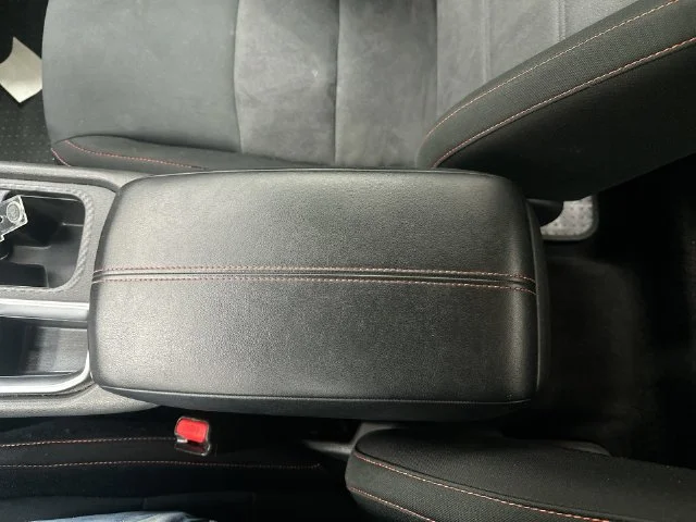 Certified Used 2025 White Nissan SR image 29