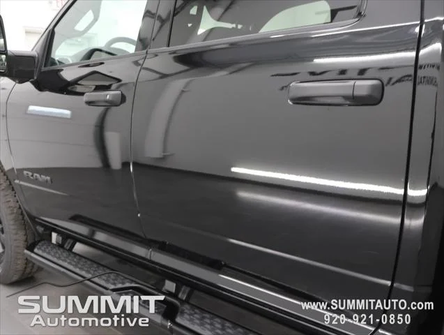 New 2026 Diamond Black Crystal Pearl-Coat Exterior Paint RAM BIG HORN image 36