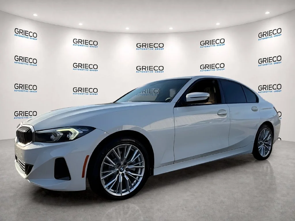 Used 2023 Alpine White BMW 330i image 3