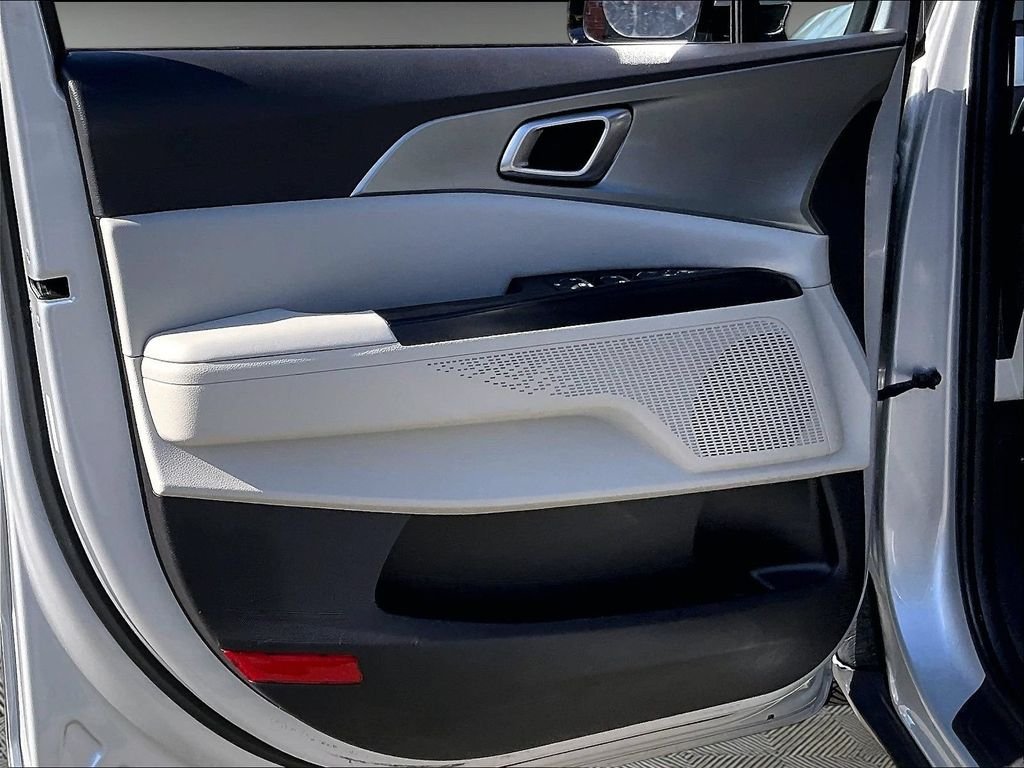 Used 2023 Silver Kia LX Seat Package image 9