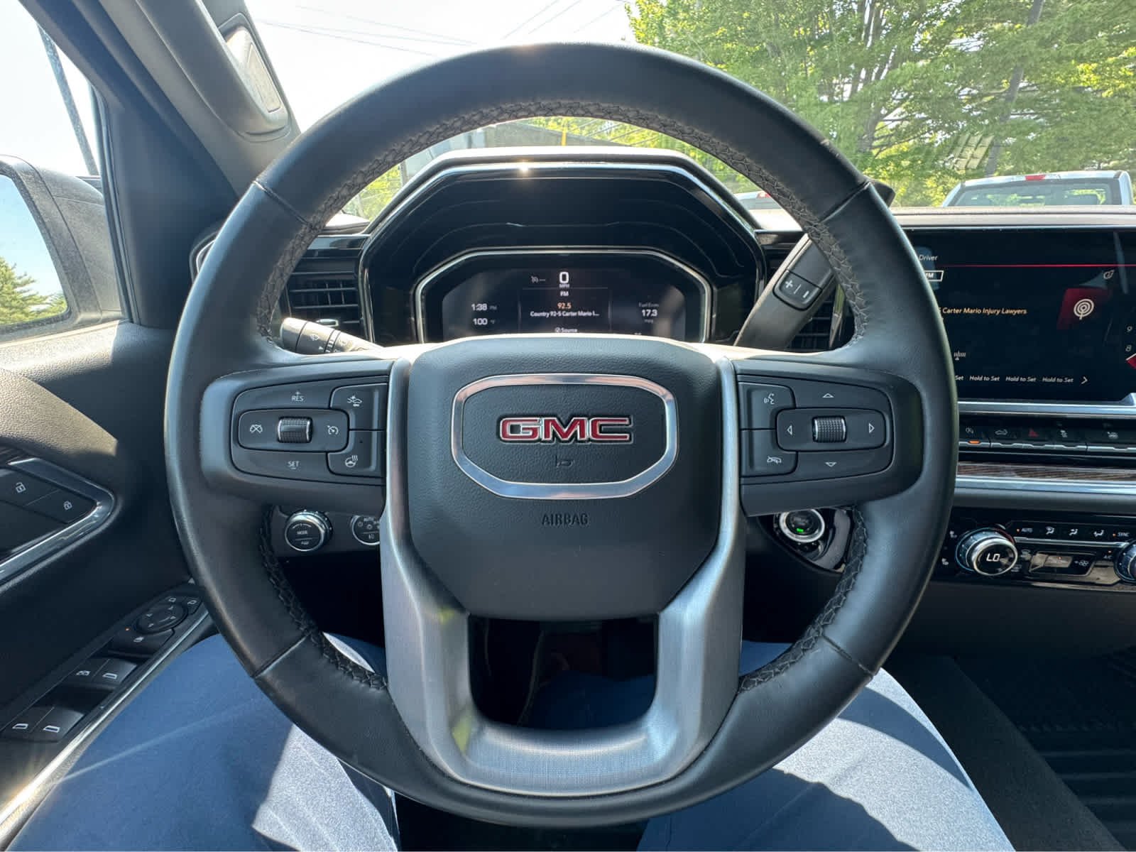 Used 2024 Summit White GMC Elevation image 17