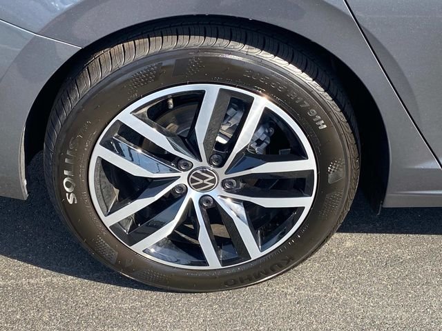 New 2026 Silver Volkswagen 1.5T SE image 7