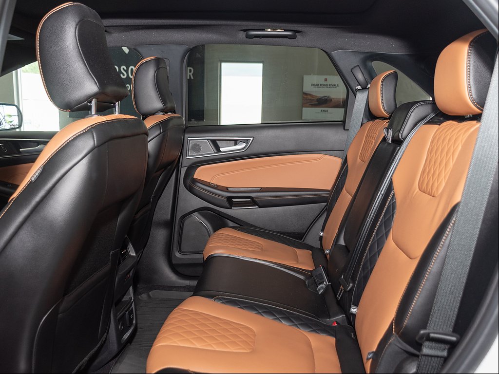 2024 Ford Edge Titanium - Photo 19