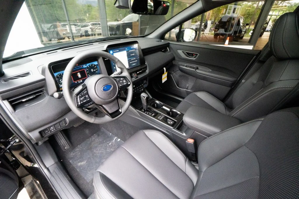 New 2026 CRYSTAL BLACK SILICA Subaru Limited image 9