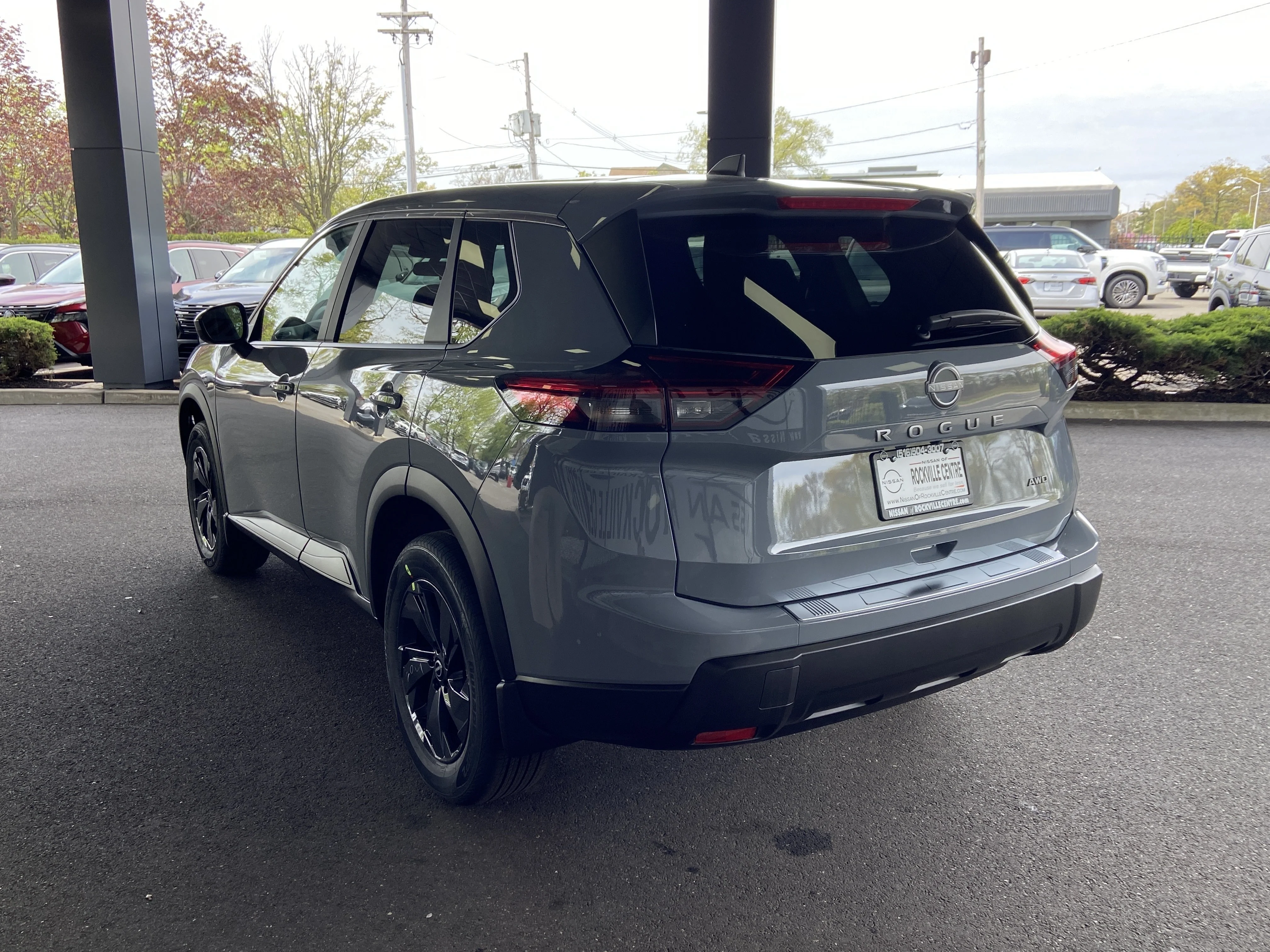 New 2026 Boulder Gray Pearl Nissan SV image 7