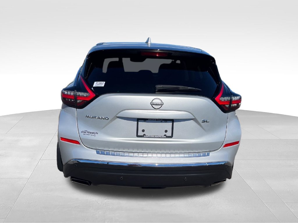 Used 2023 Silver Nissan SL image 4