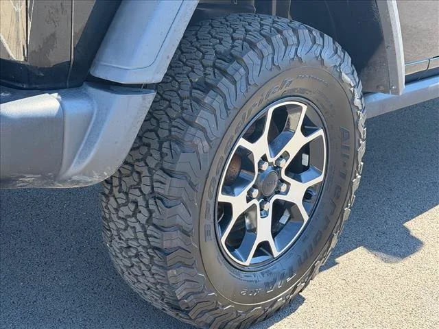 Used 2020 Black Jeep Unlimited Rubicon image 25