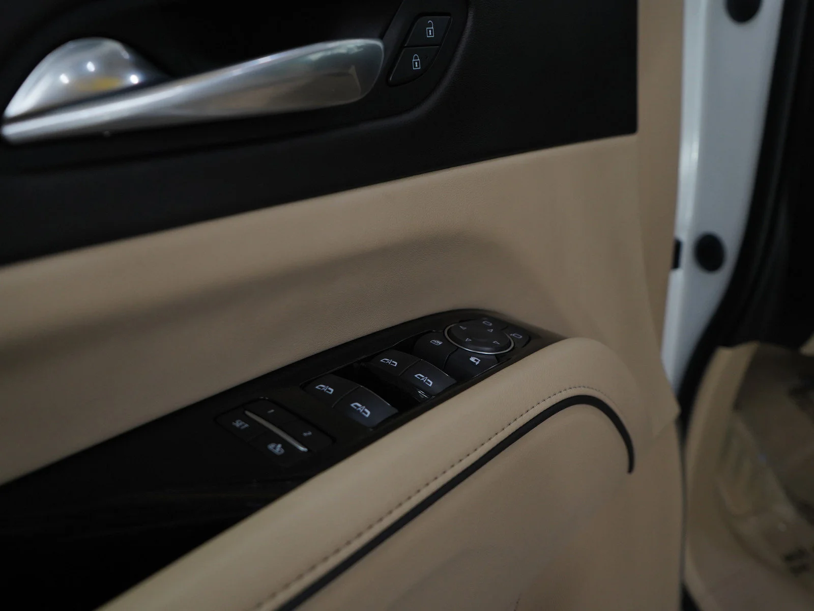 2021 Cadillac Escalade ESV Premium Luxury - Photo 24