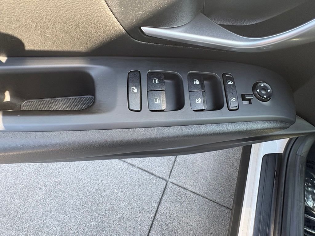 Used 2024 White Pearl Hyundai SEL image 14