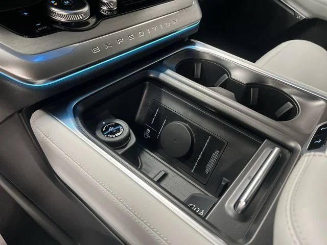 New 2027 Agate Black Metallic Ford Platinum image 23