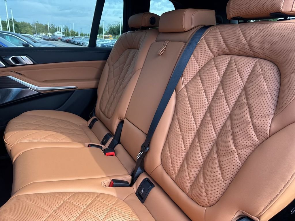 New 2027 Manhattan Green Metallic BMW xDrive40i image 19