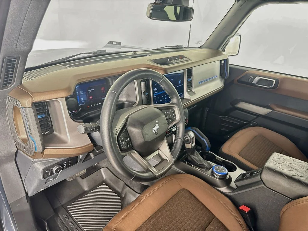 Used 2023 Gray Ford Outer Banks image 8