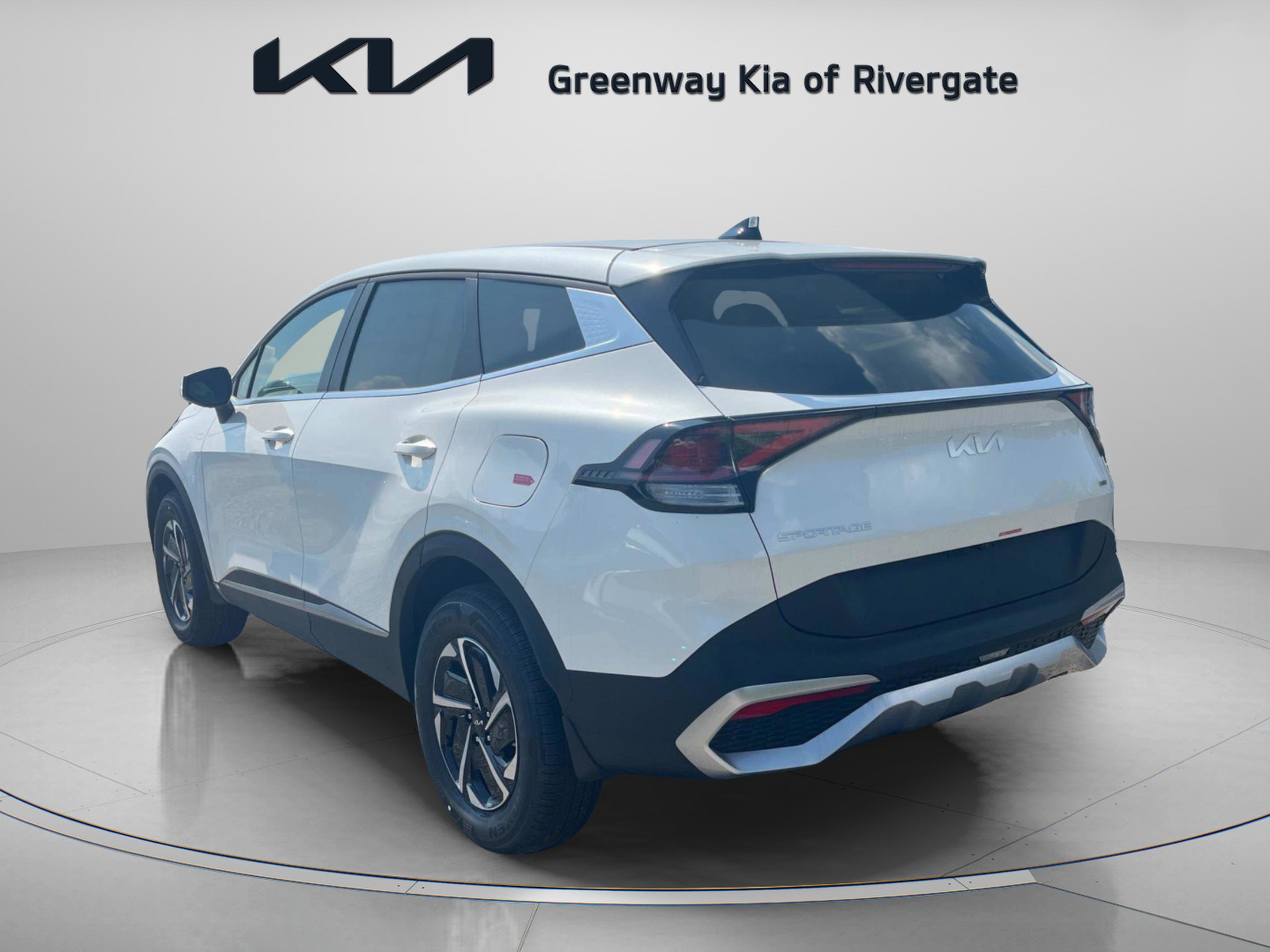 New 2025 Snow White Pearl Kia LX image 5