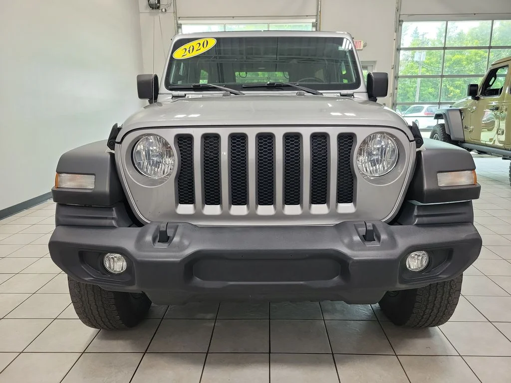 Used 2020 Silver Jeep Unlimited Sport S image 6