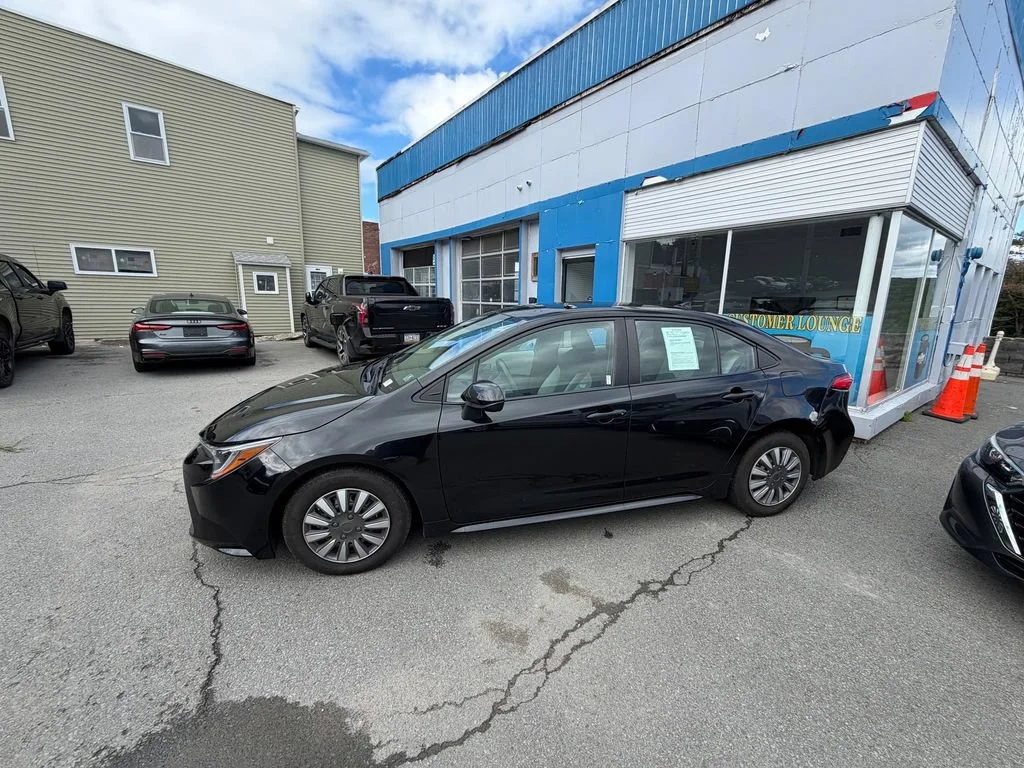 Used 2021 Toyota Corolla L with VIN 5YFDPMAE8MP198885 for sale in Forest City, PA