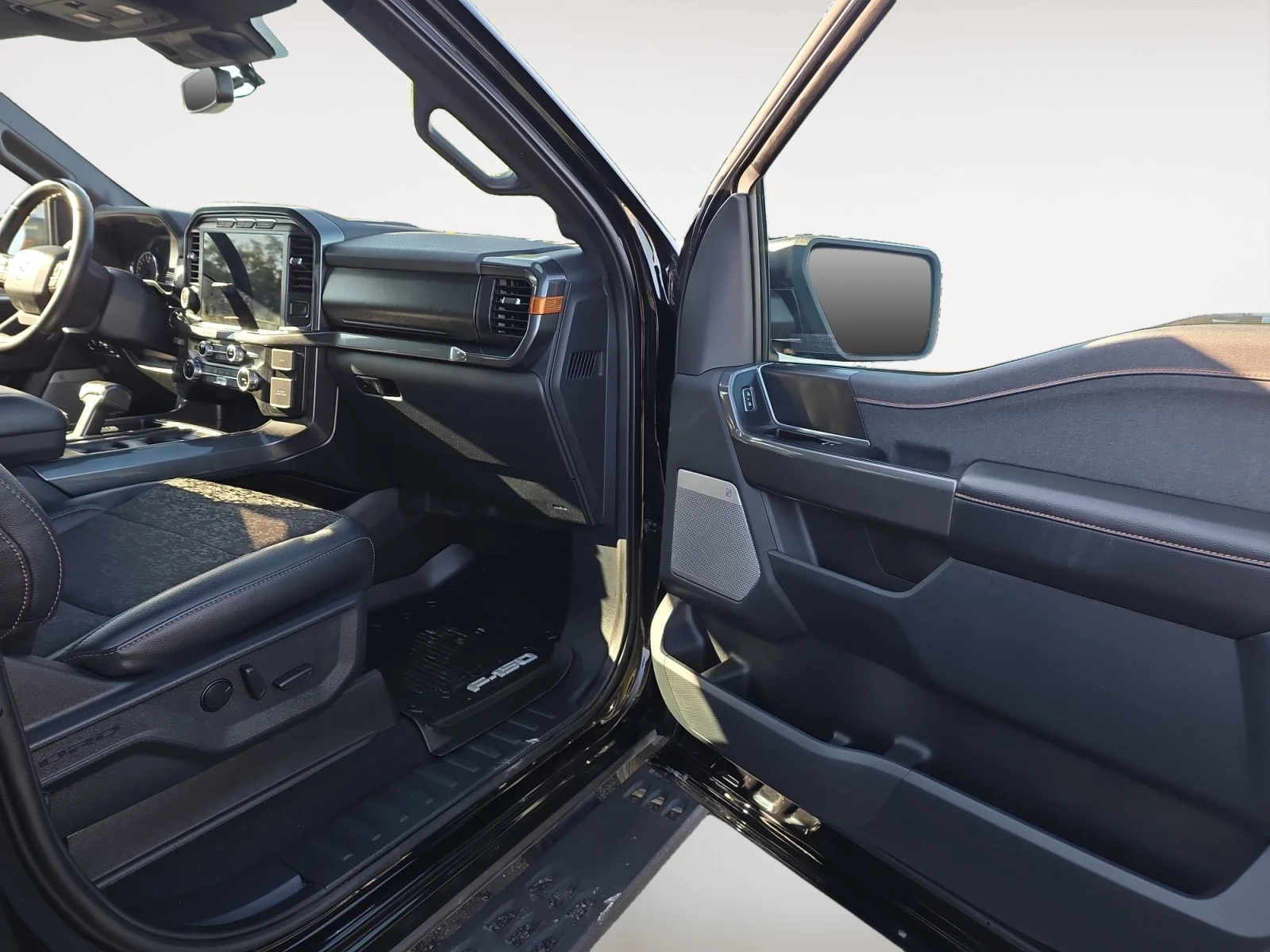 Used 2023 Agate Black Metallic Ford Tremor image 9